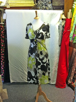 printed viscose and elastane jersey twist front dress