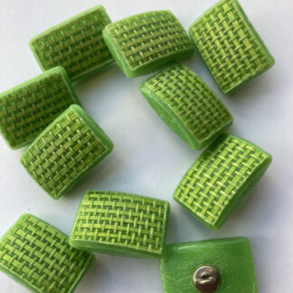 Green raffia effect vintage plastic shank button