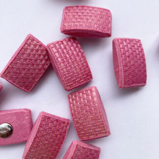 Candy Pink raffia effect vintage plastic shank button