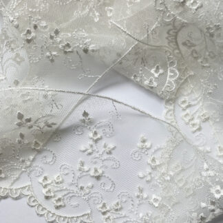 Ivory spriggy floral scalloped edge 85mm wide lace