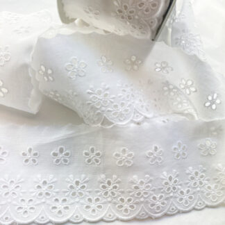 White 100% Cotton 8cm wide broderie anglaise eyelet trimming