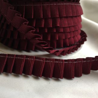 H0572-72 burgundy red pleated gros grain petersham ribbon