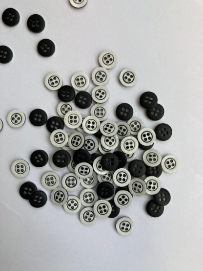 White 10mm 4 hole shirt button with engraved black rim