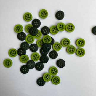 Green 10mm 4 hole shirt button with engraved black rim