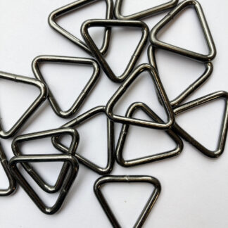 gunmetal triangular d-ring