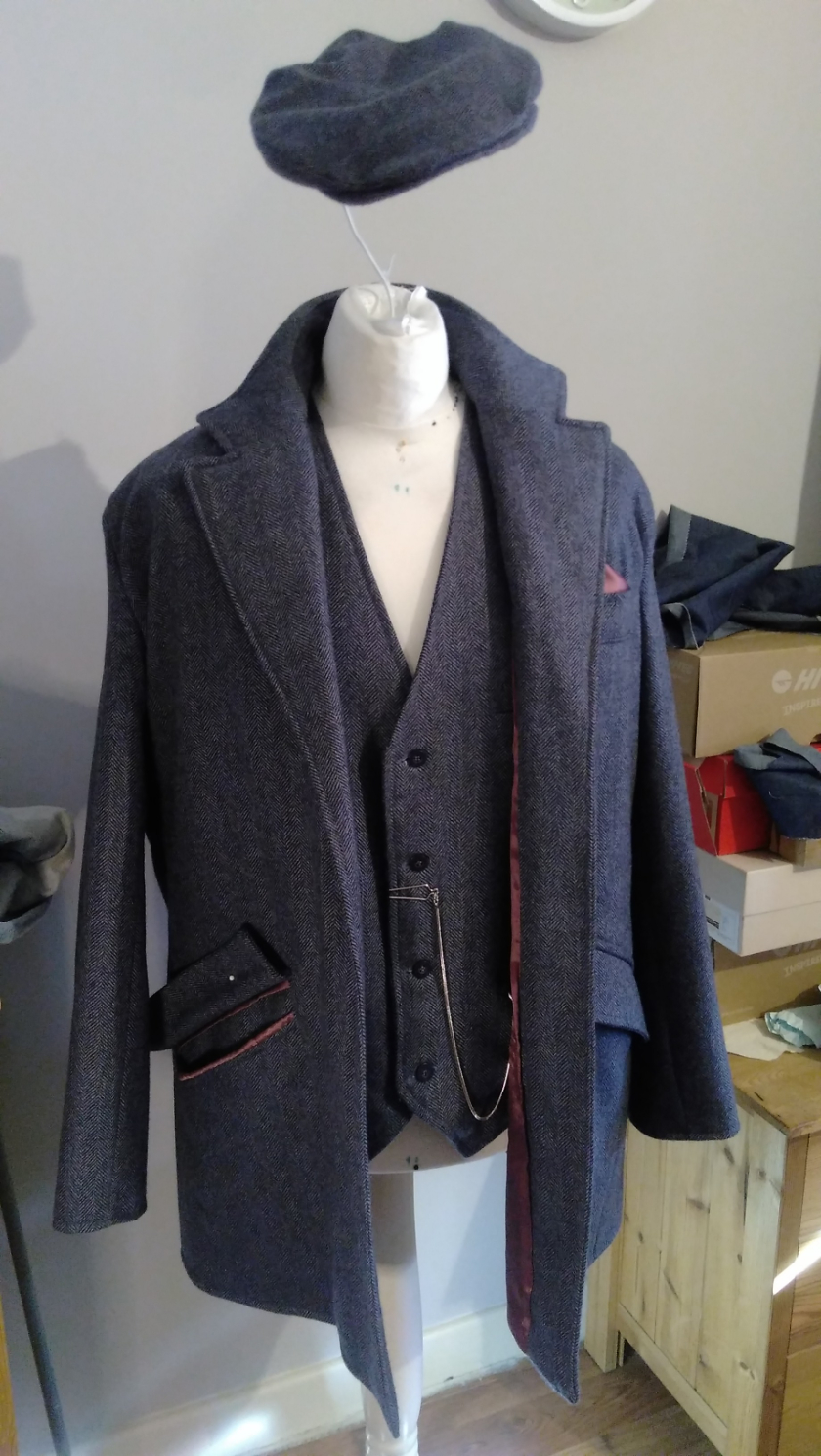 pure wool navy blue herringbone yorkshire tweed 