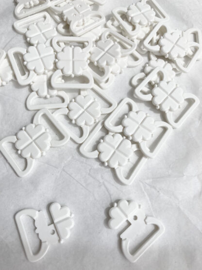 White Plastic locking butterfly bikini clasp for 20mm strap