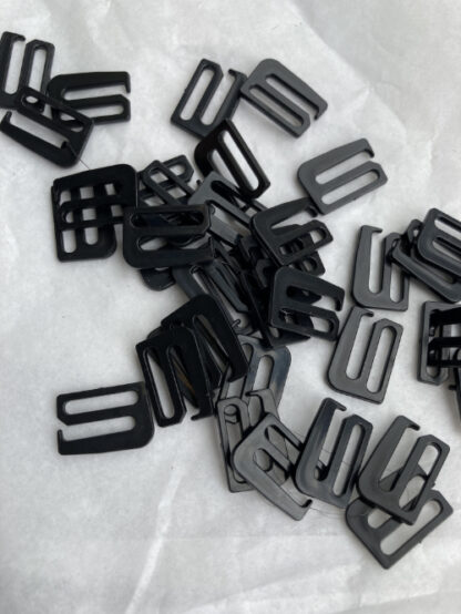 Black Plastic bikini hook clasp for 12mm strap