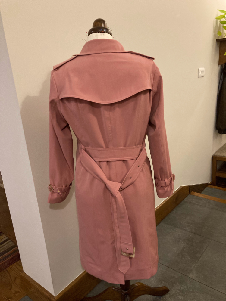 trench coat (back view) in wool and cotton washable gaberdine 11778