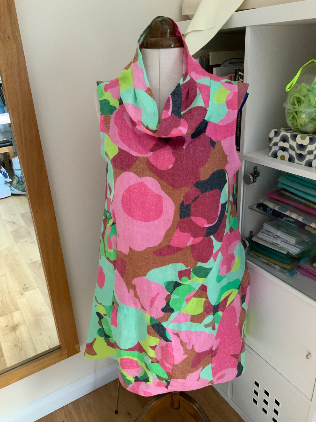 pink and green big abstract print linen vogue 9112 dress