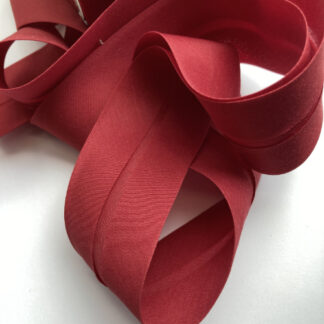 Red 90% Polyester 10% Cotton extra wide Bias Binding