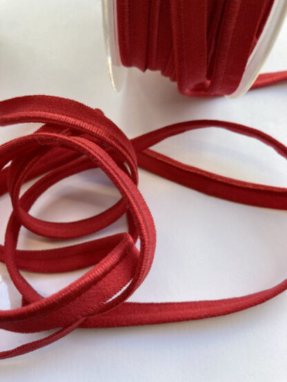 Red elasticated satinised jersey ready-made stretch piping 75% polyamide 25% Elastane