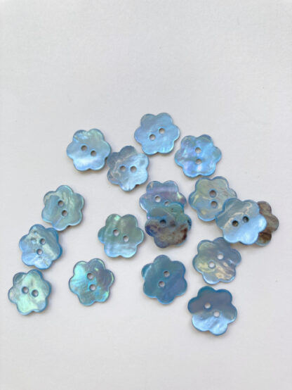 Sky Blue dyed 2 hole flower shape shell buttons