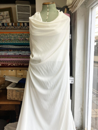 ivory white silk and acetate mix crepe de chine