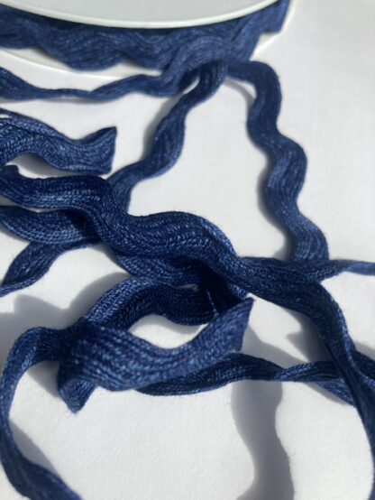 Indigo Denim Blue Cotton Rick Rack Braid. Width of braid = 10mm, width including wiggle = 15mm