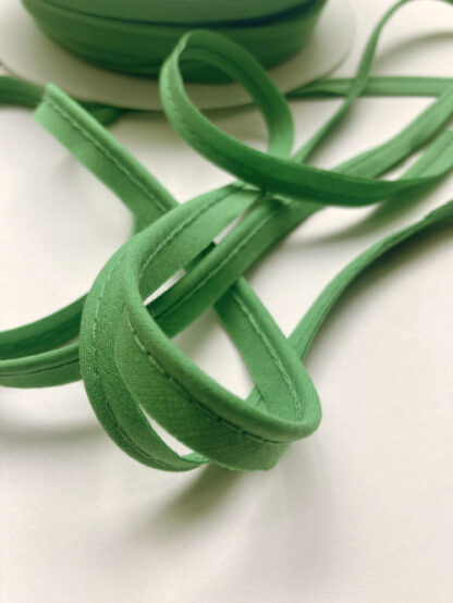 grass / lego green cotton piping