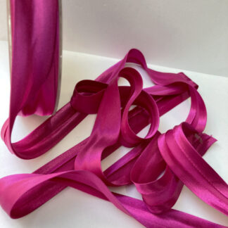 Magenta Fuchsia Pink 100% Polyester super soft lightweight satin Bias Binding