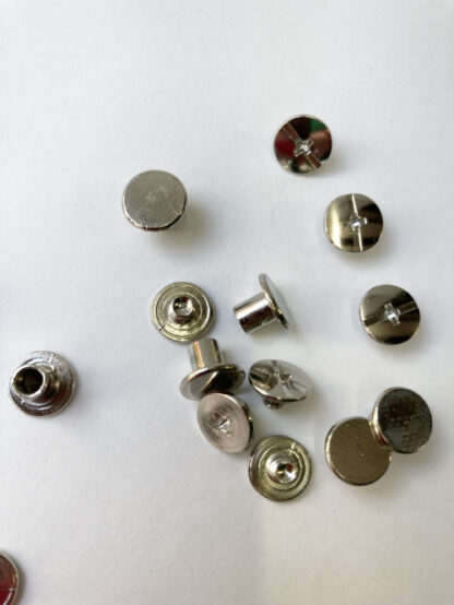 Gold coloured chicago screw Rivets. Pack of 8 pairs