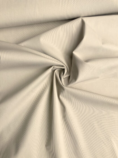 13652