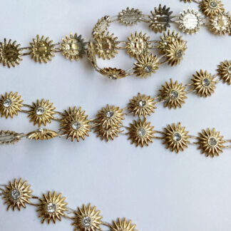 Gold Spikey Daisy trim with diamanté middles 